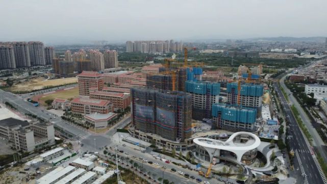 营销中心公开台商区湖东板块的中海学府世家即将