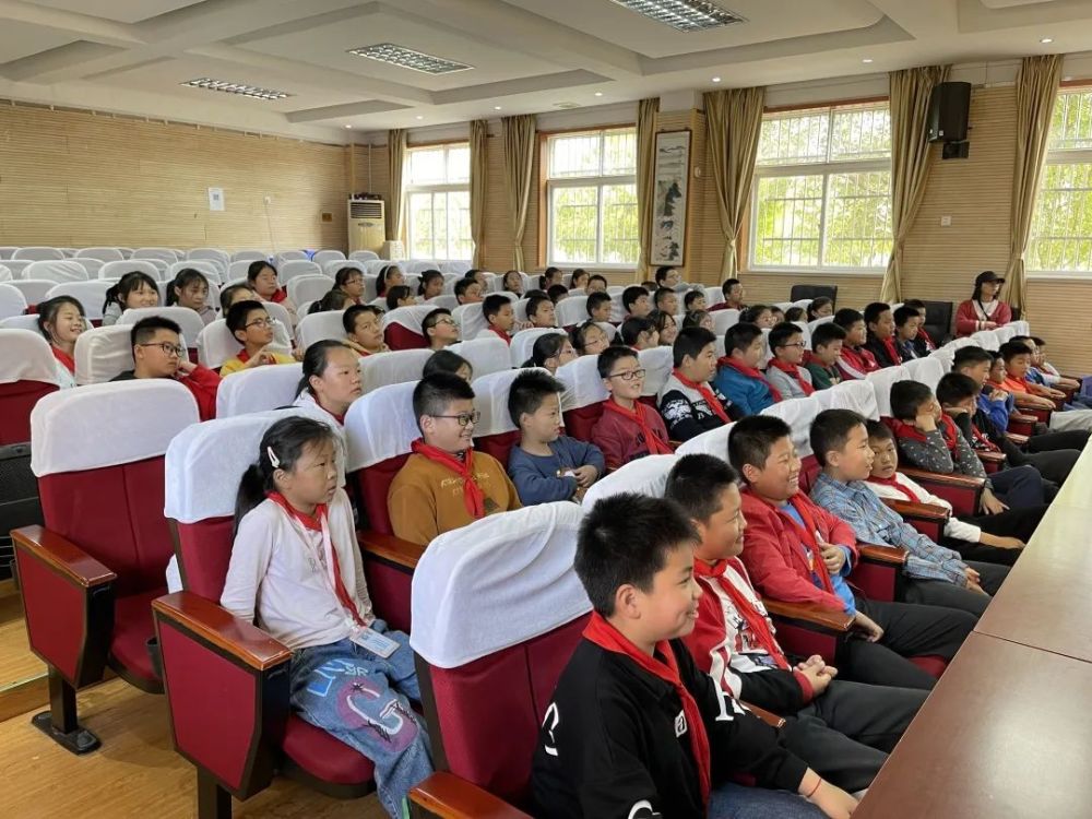 【校园新闻】请党放心,强国有我 ——摄山星城小学"争做消防小先锋"