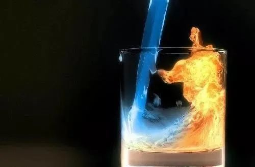 (氢气 氧气)点火—燃烧后得到(水蒸气.看到没?