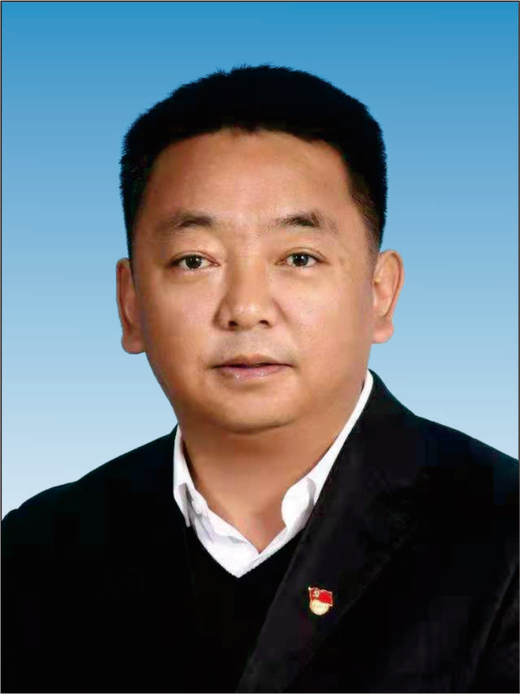 曾任西藏自治区乃东县委常委,组织部部长,山南地委组织部副部长,常务