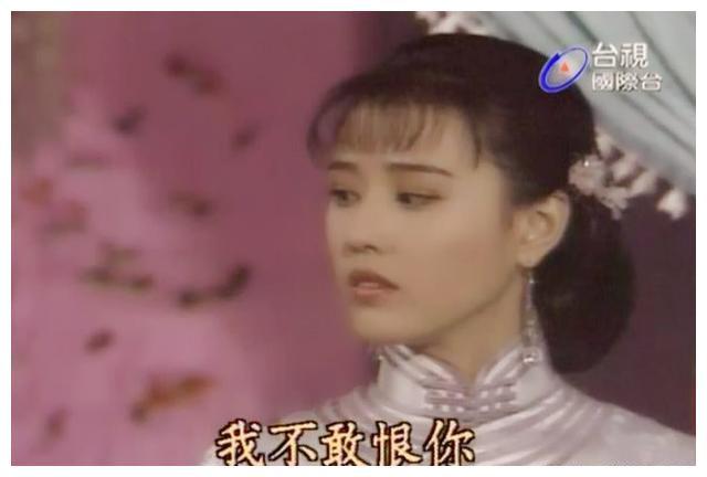 周海媚:巅峰期5个男人同时追,经历10年无效婚姻,55岁却仍单身