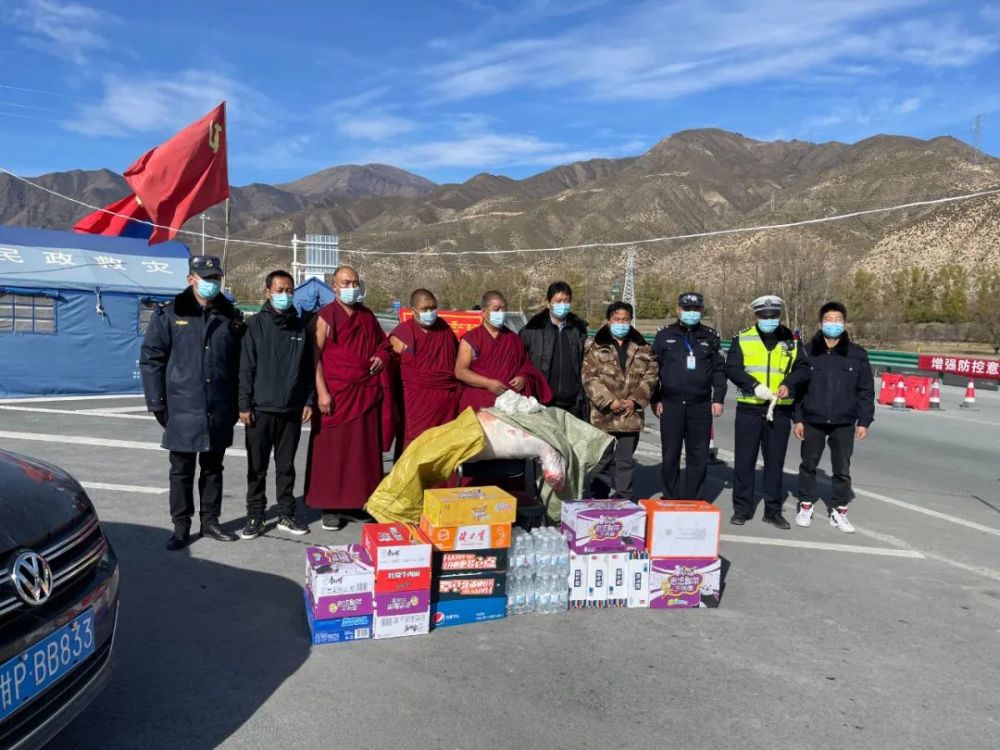 11月3日至6日,德尔隆寺赛仓囊欠代表先后到乌玛高速,合作依毛梁,达麦