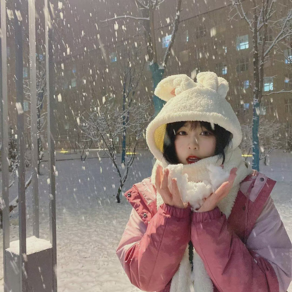 冬季女头|下雪了他会有一瞬间想起我吗