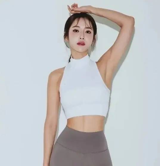 韩国健身美女,高颜值,好身材,被称为亚洲女孩身材"风向标"