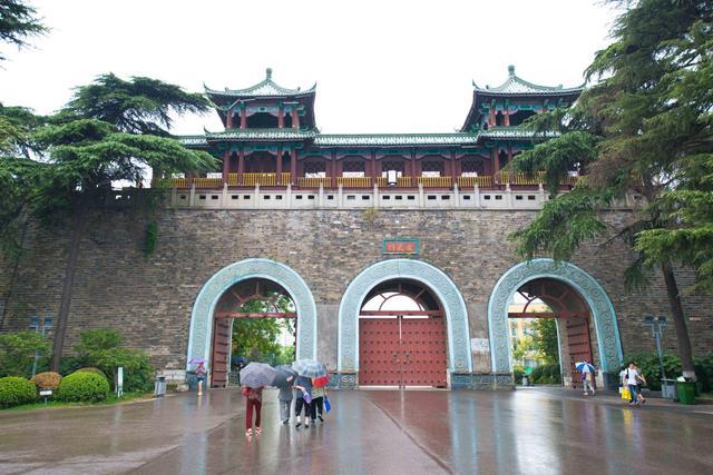玄武湖,钟山风景区与夫子庙,南京最值得去的景点有哪些?