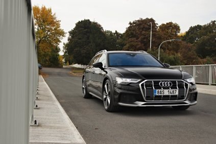 试驾全新奥迪a6 allroad 55 tfsi:时尚旅行瓦罐