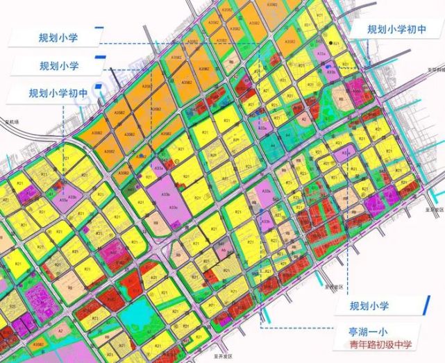 新学校位置此外,根据最新控规,除了即将开建的亭湖一小,景山板块还