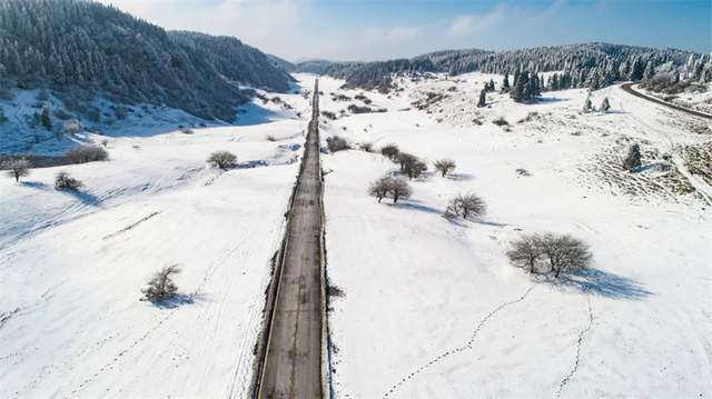 仙女一般从11月中旬至第二年3月期间都会下雪,由于海拔高,空气湿度大