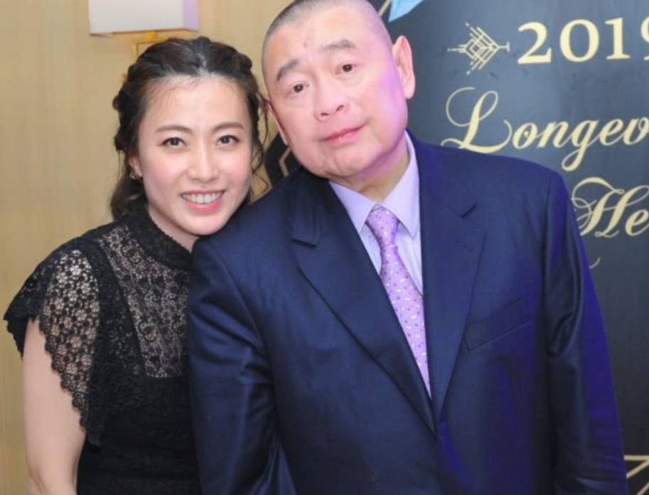 甘比的豪门上位记,不是时代选择了她,而是她读懂了刘銮雄