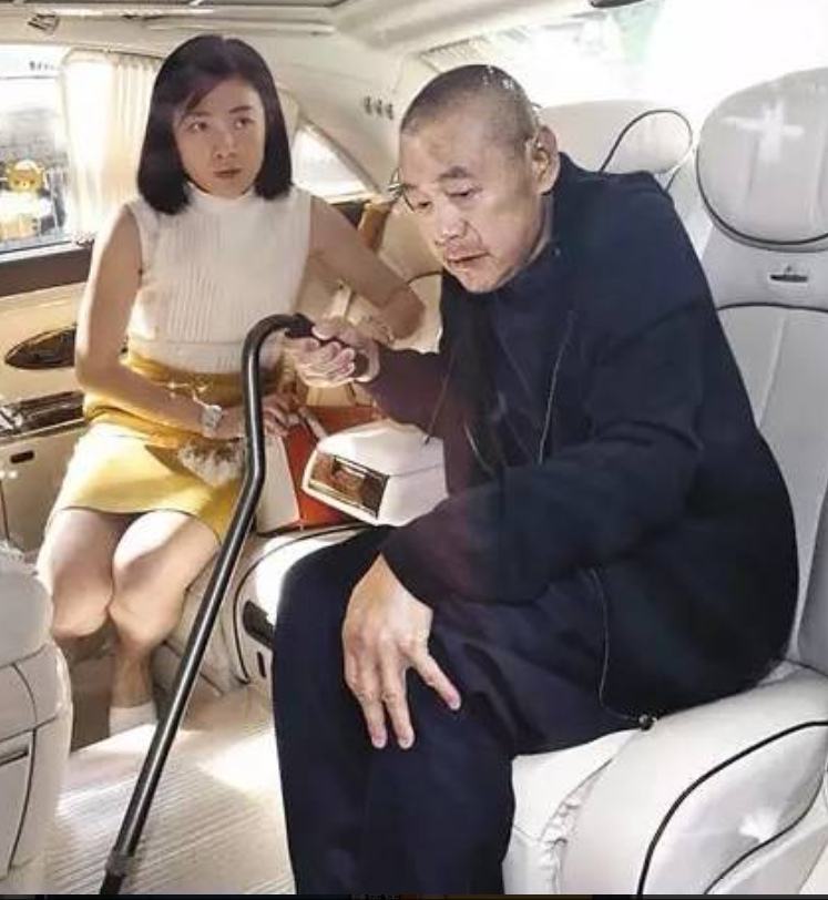 甘比的豪门上位记,不是时代选择了她,而是她读懂了刘銮雄