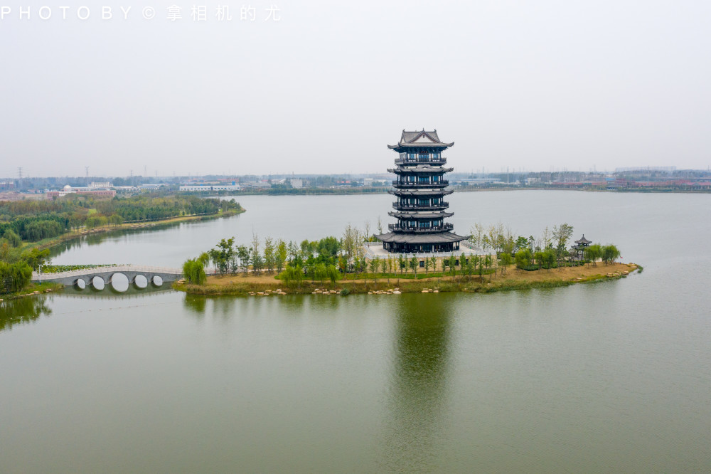 乾隆湖 乾隆湖景区作为淮北中央湖廊生态景观带上带