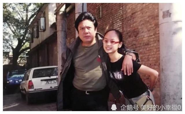 张潮:离过一次婚,对女儿有愧疚,娶小20岁娇妻,62岁生子也幸福