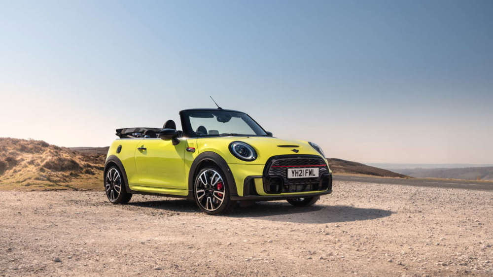 mini敞篷版与掀背车兄弟一样敏捷和驾驶乐趣