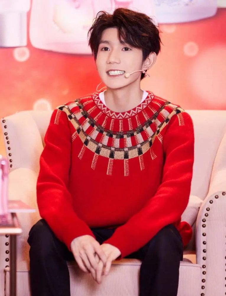 王源2021年的品牌活动品牌高契合度和高影响力使其商业价值遥遥领先于