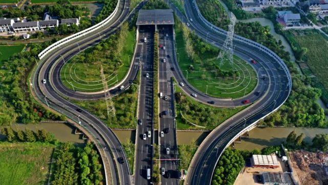 虹梅南路越江隧道闵浦二桥闵浦三桥brt快速公交线路—奉浦快线大道