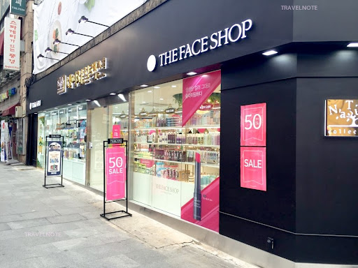 据了解,该韩妆品牌早在18年就撤出了中国市场,目前只有线上店铺.
