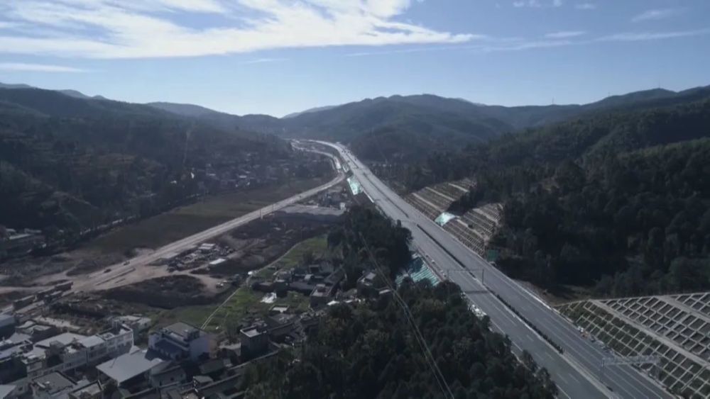 多个控制性工程取得突破 随着梅家山隧道,大白路隧道 官屯隧道以及