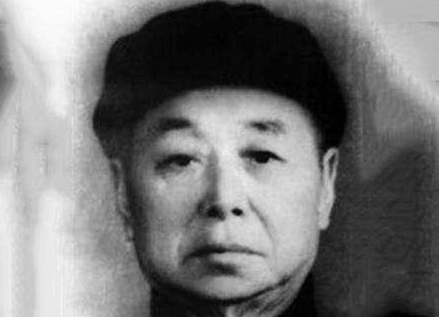 哈儿师长范绍增2天消灭日军2位干将娶40位姨太终年83岁