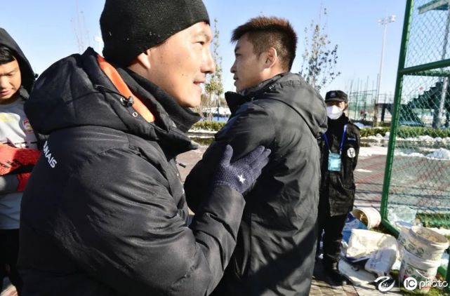 李凯助青春岛赢得冲甲关键战,青岛双雄掌握包揽中乙冠