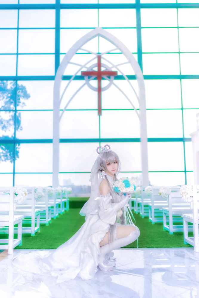 cos丨洛天依婚纱