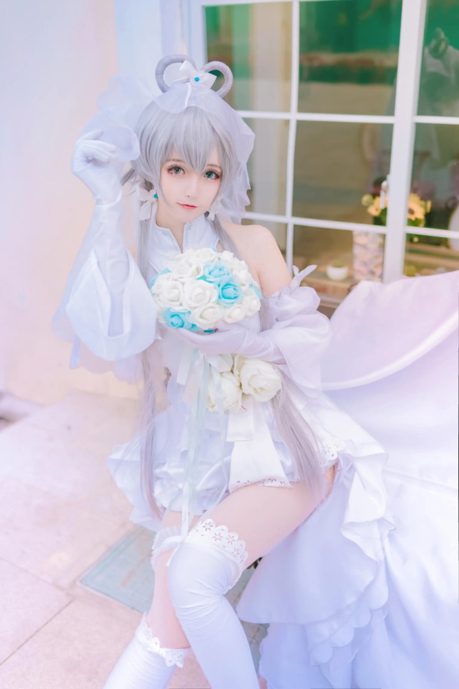 cos丨洛天依婚纱
