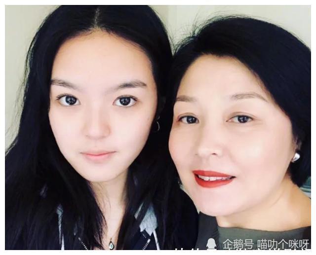 李咏去世3年后妻女现状如何哈文未改嫁