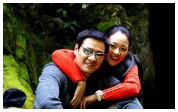 为娶杨若兮抛弃妻女的连奕名前妻越来越红他却无戏可拍了