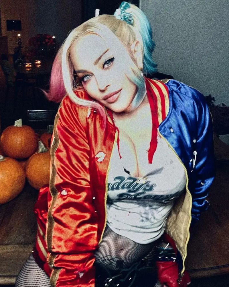 63岁麦当娜晒小丑女万圣节装扮颜值身材依旧在线