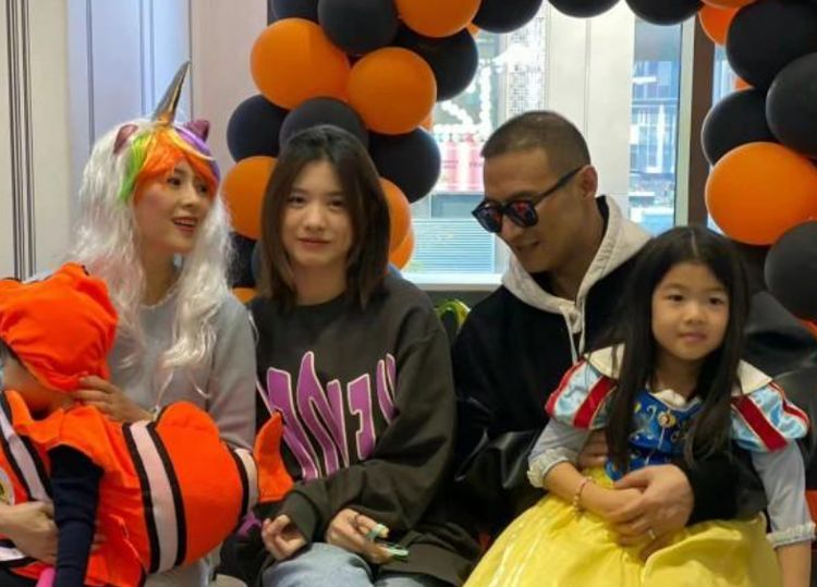 汪峰女儿发布新歌作词作曲全包这是想要全面进入娱乐圈了