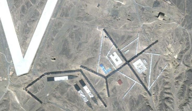 美媒:沙漠航母靶标说明解放军重视反航母能力,对美军是个坏消息