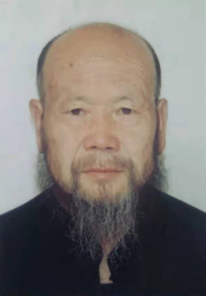 孙来通,署名珠峰一龙.