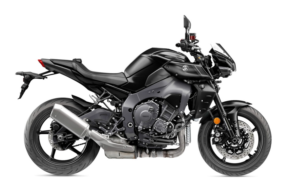 年首次发布,是取代 fz1000/fzs1000(fazer 1000) 的后继车型,yamaha