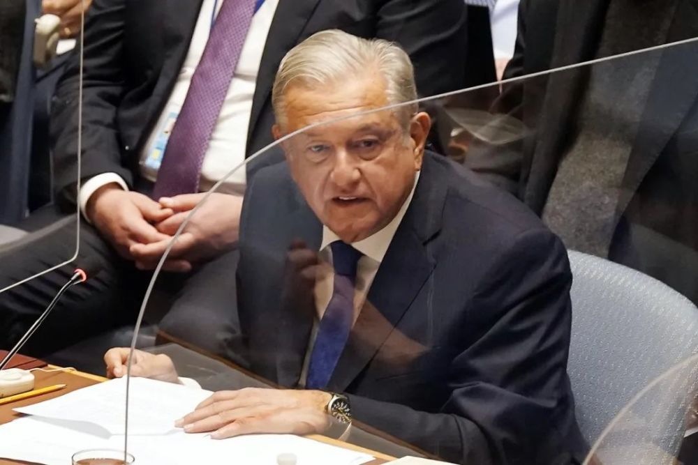 "在墨西哥总统发言之前,联合国秘书长古特雷斯在安理会发言表示,新冠