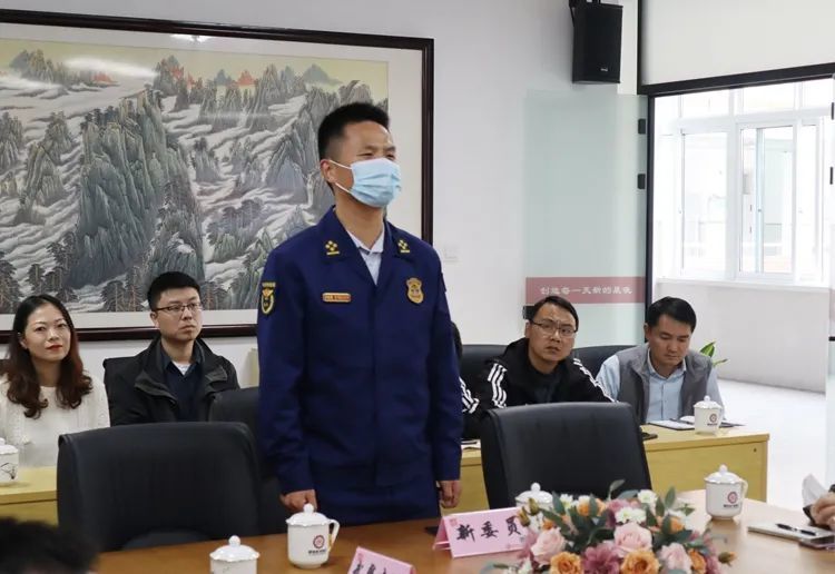 2021年家委会工作 会上,校家委会主任王江龙汇报2021年家委会工作.