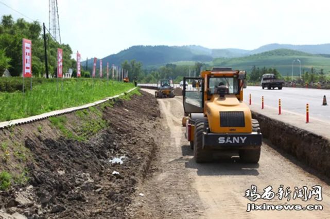 鸡西百大项目|建通民心路 铺就振兴途 丹阿公路鸡穆界至鸡西段改扩建