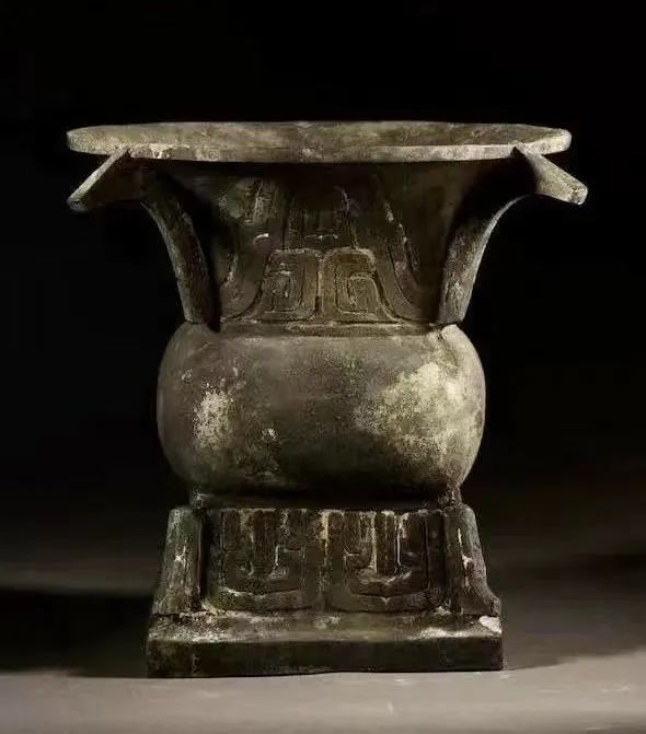 从南阳夏饷铺噩国墓地出土青铜器再议噩国历史