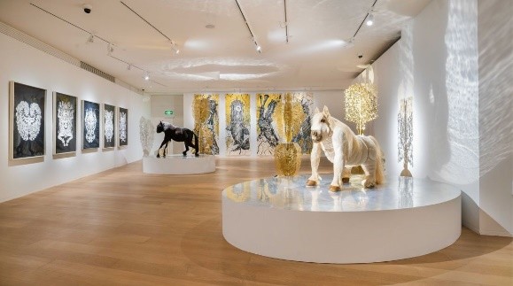 上海明珠美术馆新展开幕构建古老文明绚丽多姿的新时代对话