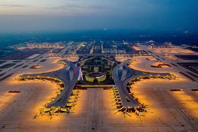 使成都成为中国内地第三个拥有双国际机场的城市