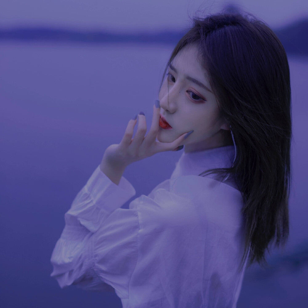 海边氛围感女生头像