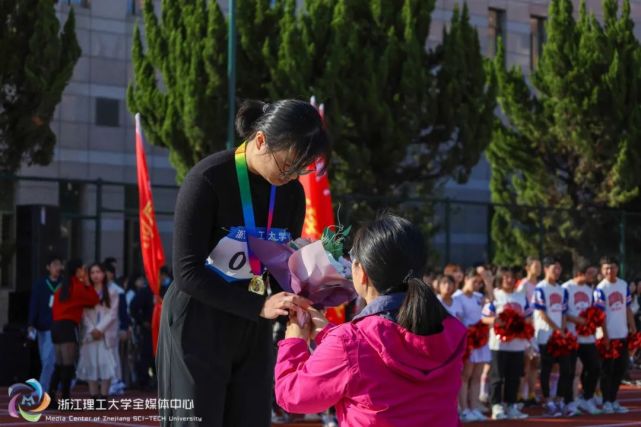 少年意气浙理之书未完待续全媒体中心视频 摄像部 黄靖轩 吴逸扬