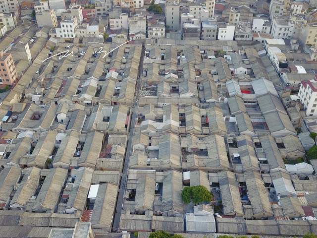 "象埔寨"具体位置在潮州市潮安区的古巷镇古一村,因倚象岭建寨而得名.