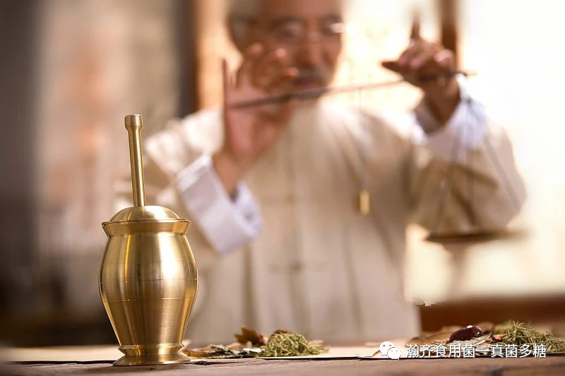 中医讲望闻问切吃药不应瞒郎中