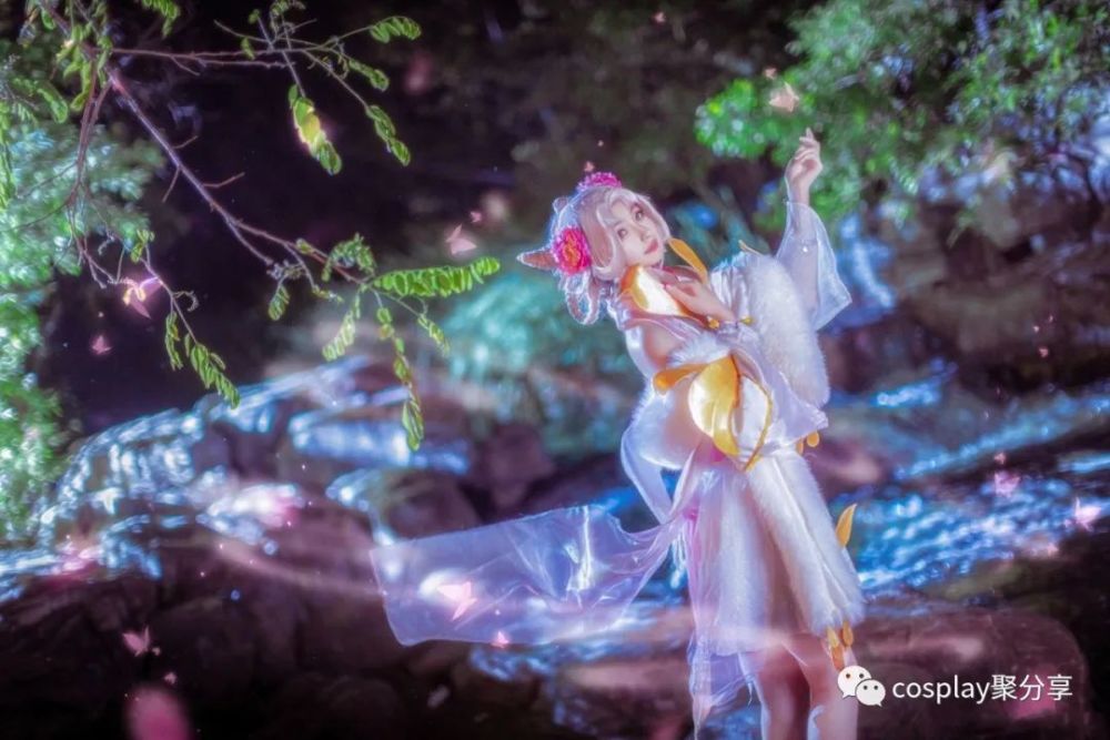 《王者荣耀》嫦娥拒霜思cosplay