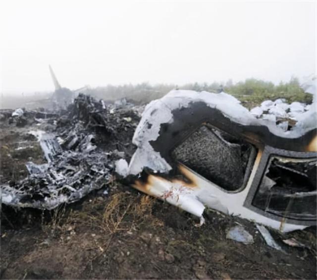 2010年伊春空难44人丧生机长逃跑被判3年乘客称我们不恨他