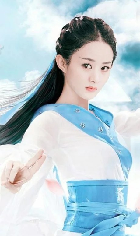 拥抱改变赵丽颖写真发带飞扬仙气飘飘单手叉腰婀娜身姿