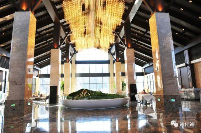 通化冰雪旅游再添新地标——通化万峰北辰五洲皇冠酒店正式启动运营