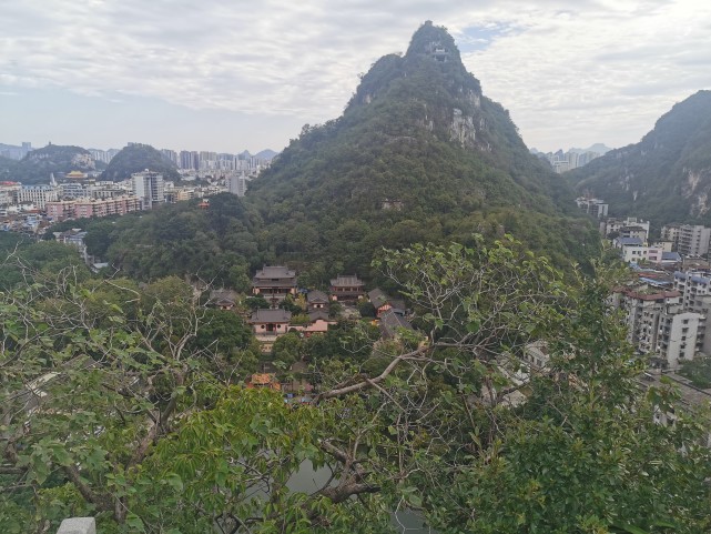 柳州第一风水名山:鱼峰山