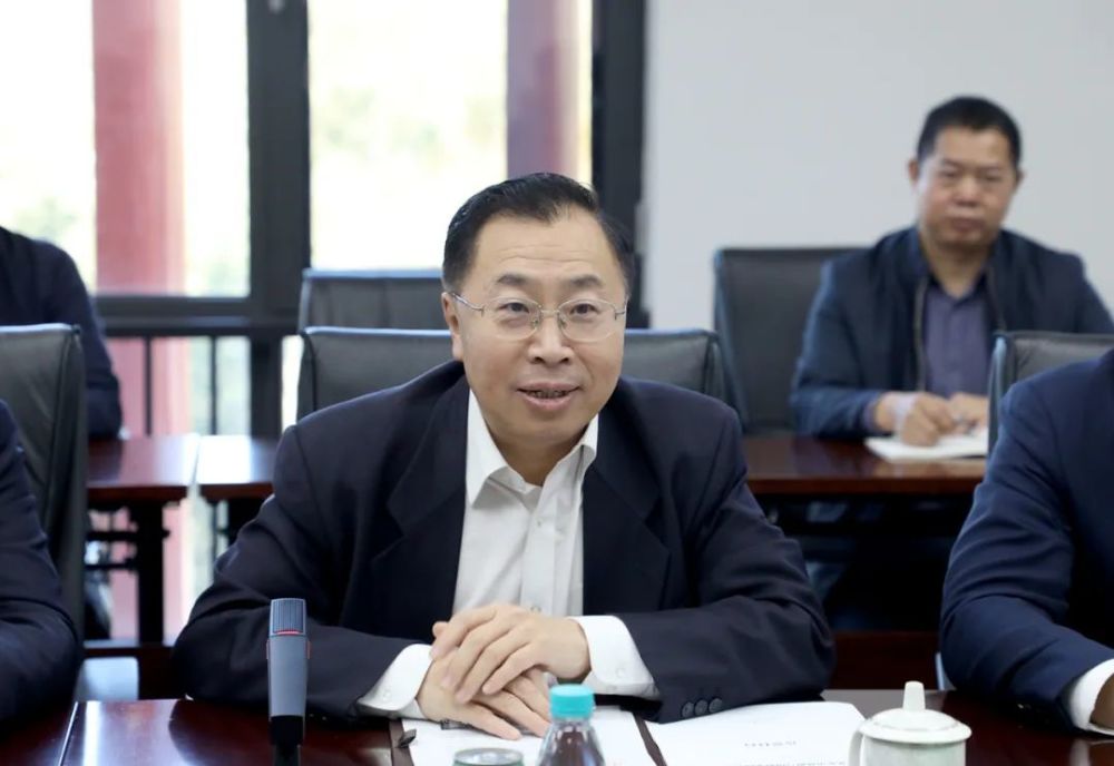 精准服务北京市副市长卢彦来到国药集团中国生物