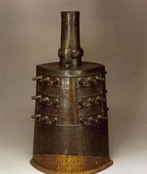 第八,新蟒铜嘉量1924年的时候,这个文物就在故宫博物院的坤宁宫里面