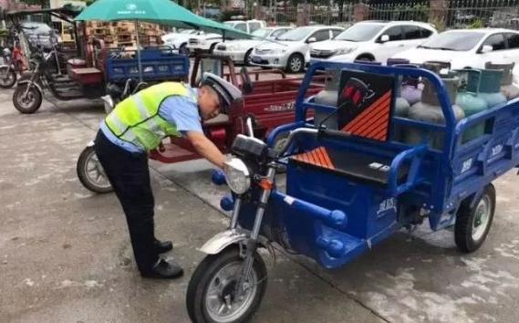 不用驾驶证的小汽车_2017驾驶教练证怎么考_驾驶教练证怎么考